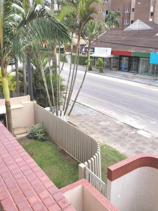 Apartamento Brejatuba Beira Mar Guaratuba Exteriér fotografie
